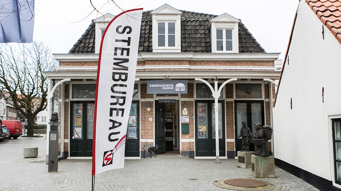 Stemmen bij het Zandvoorts Museum
