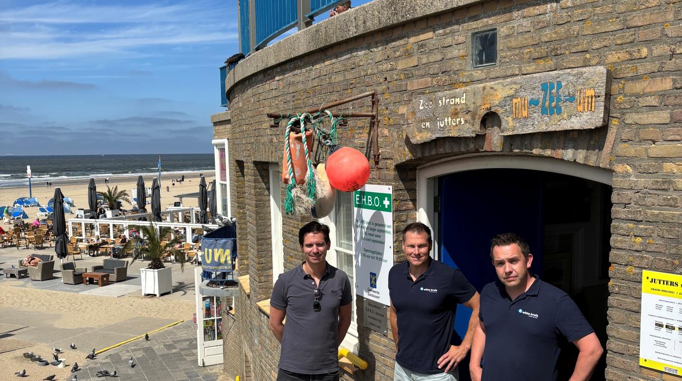 Team van de EHBO strandpost