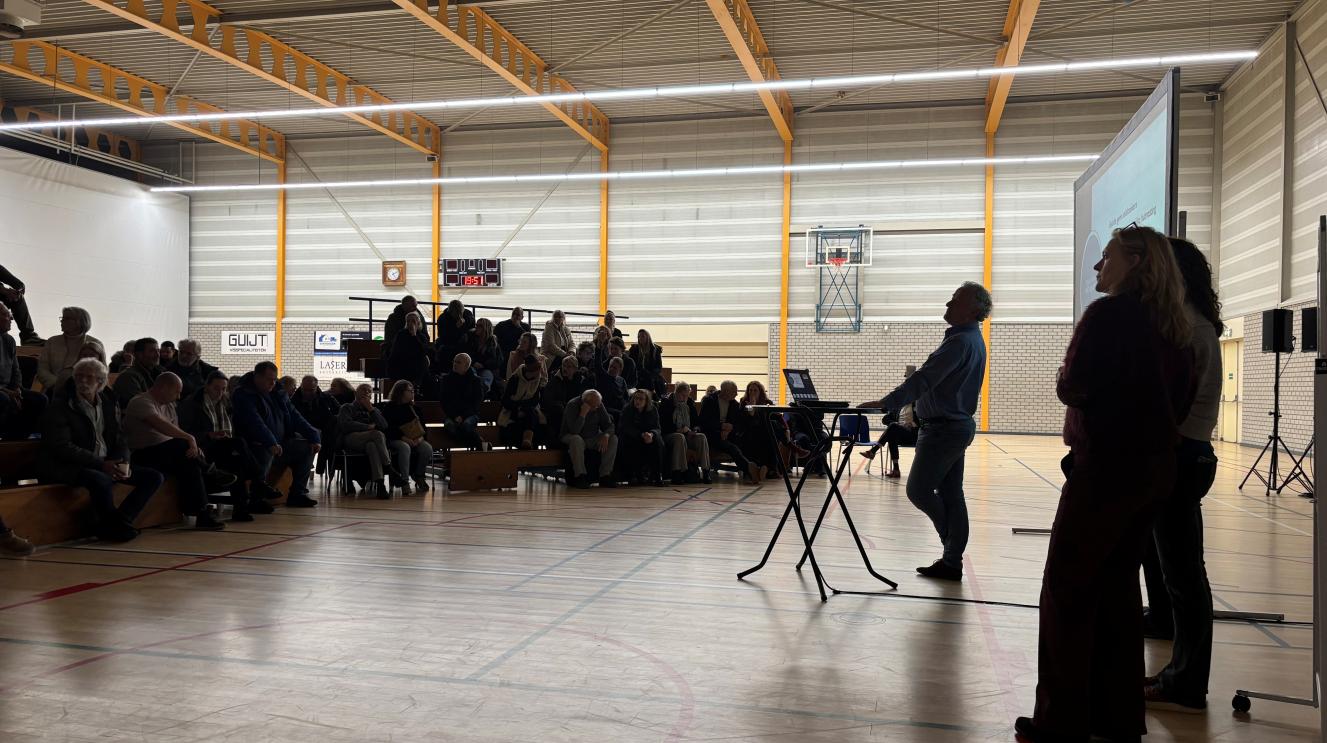 Bijeenkomst in Korverhal over de Keesomstraat opvanglocatie