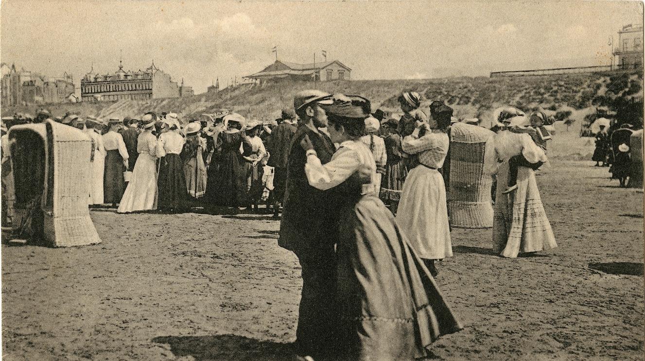 Archief dansen op het strand
