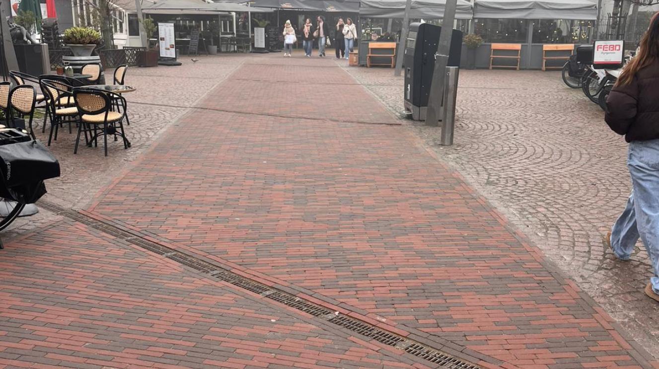 Toegankelijke bestrating Kerkplein